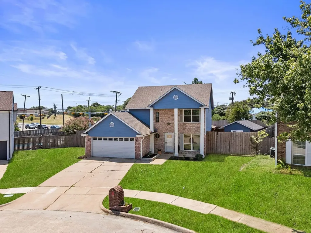 622 Mission Hills Drive Arlington TX 76018