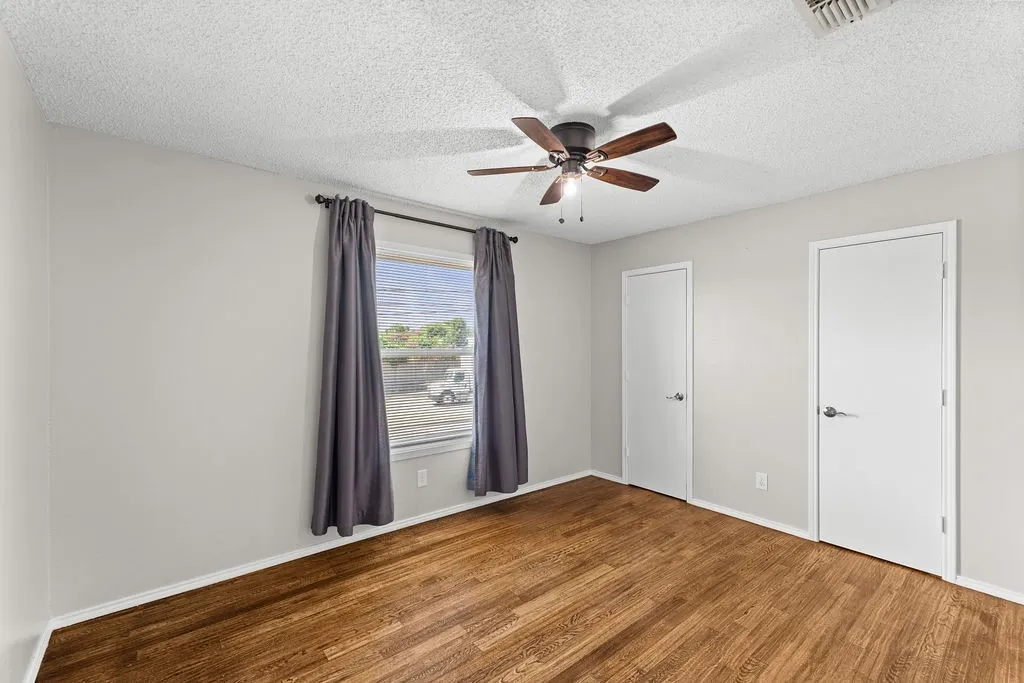 622 Mission Hills Drive Arlington TX 76018