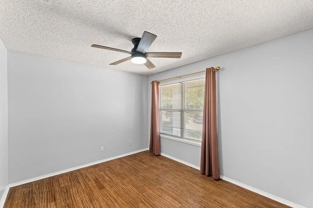 622 Mission Hills Drive Arlington TX 76018