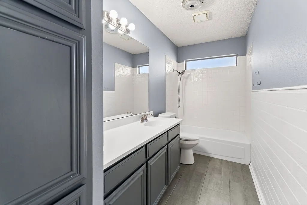622 Mission Hills Drive Arlington TX 76018