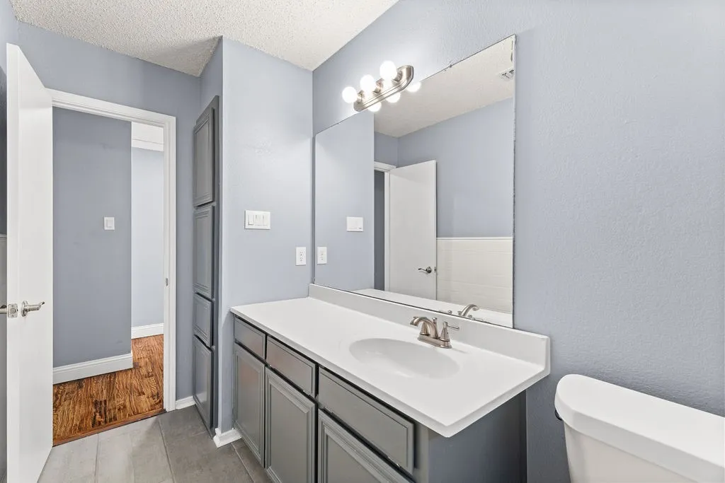 622 Mission Hills Drive Arlington TX 76018