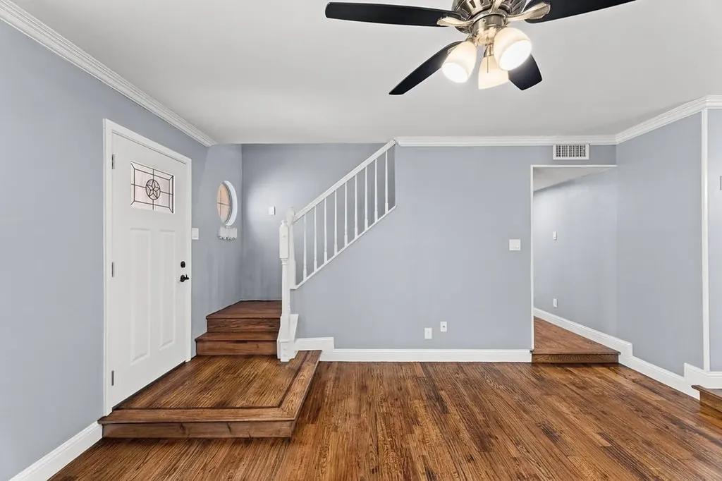 622 Mission Hills Drive Arlington TX 76018
