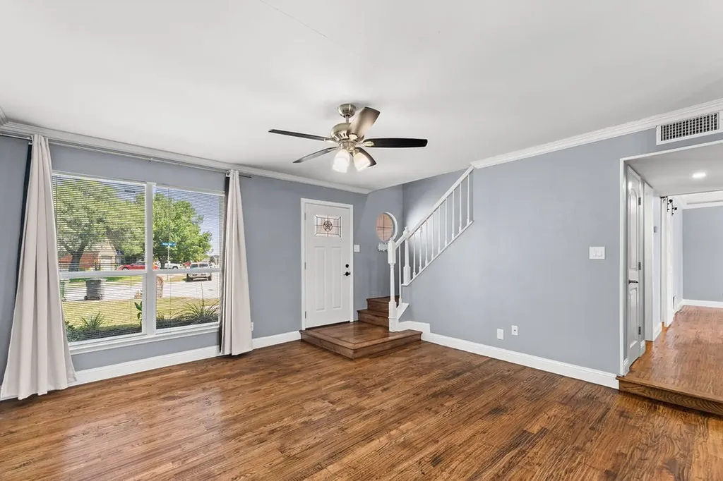 622 Mission Hills Drive Arlington TX 76018