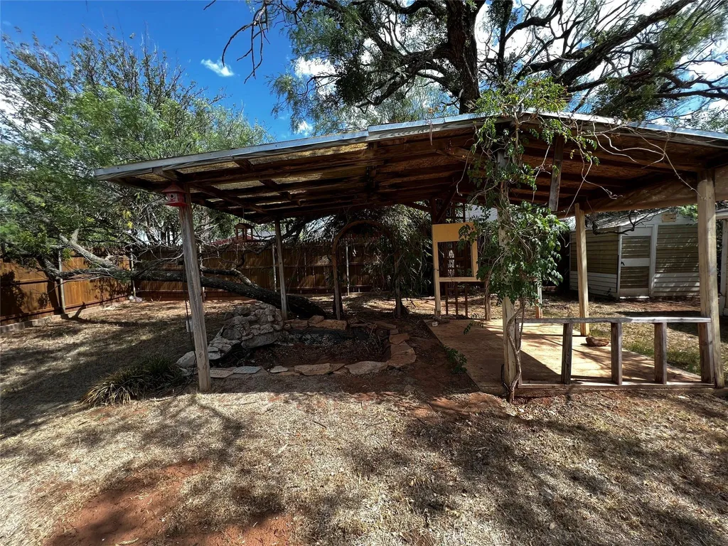 208 Lewis Front Street Sweetwater TX 79556