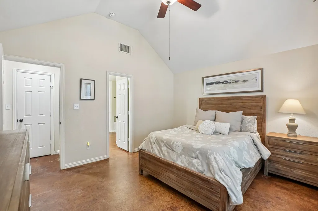 229 S Lakeview Drive Lake Dallas TX 75065