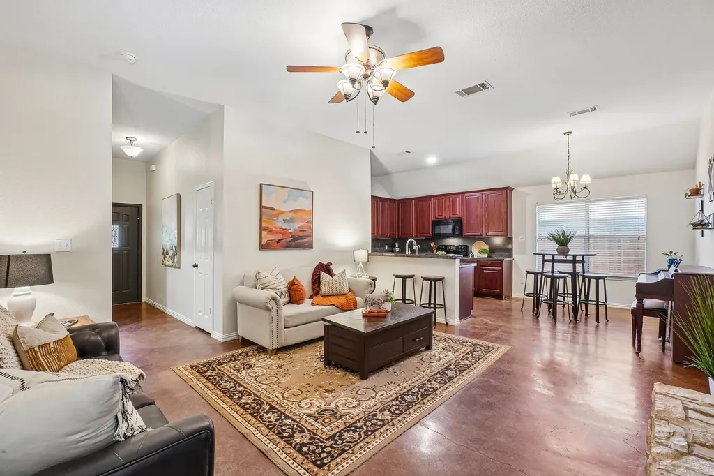 229 S Lakeview Drive Lake Dallas TX 75065