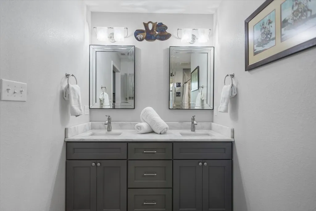 235 Fairlawn Drive Hideaway TX 75771