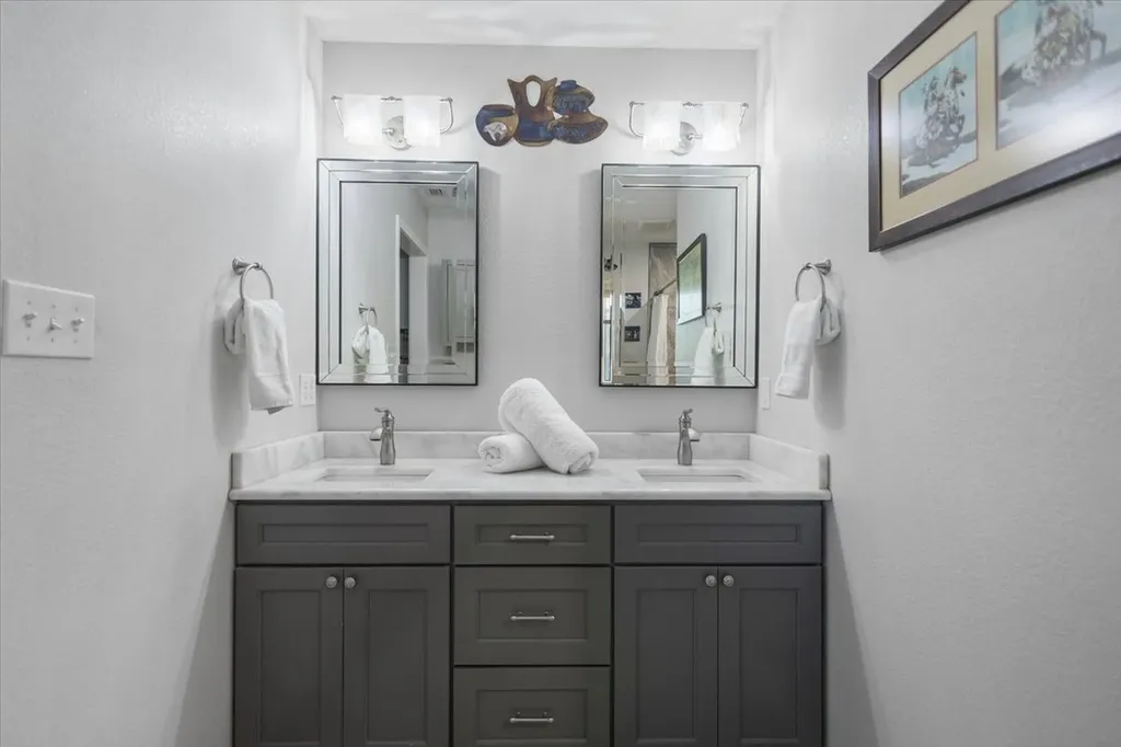 235 Fairlawn Drive Hideaway TX 75771