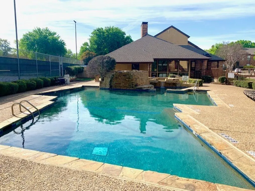 1204 Calico Lane Arlington TX 76011