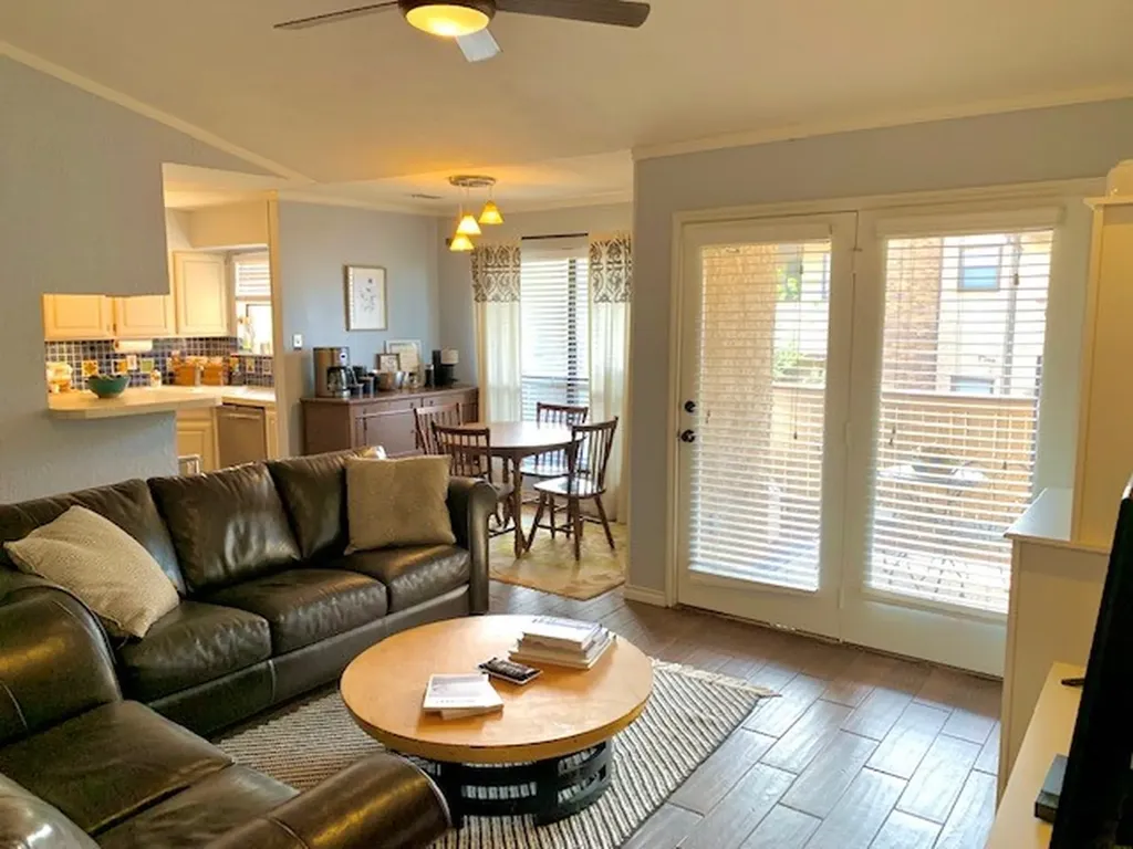 1204 Calico Lane Arlington TX 76011
