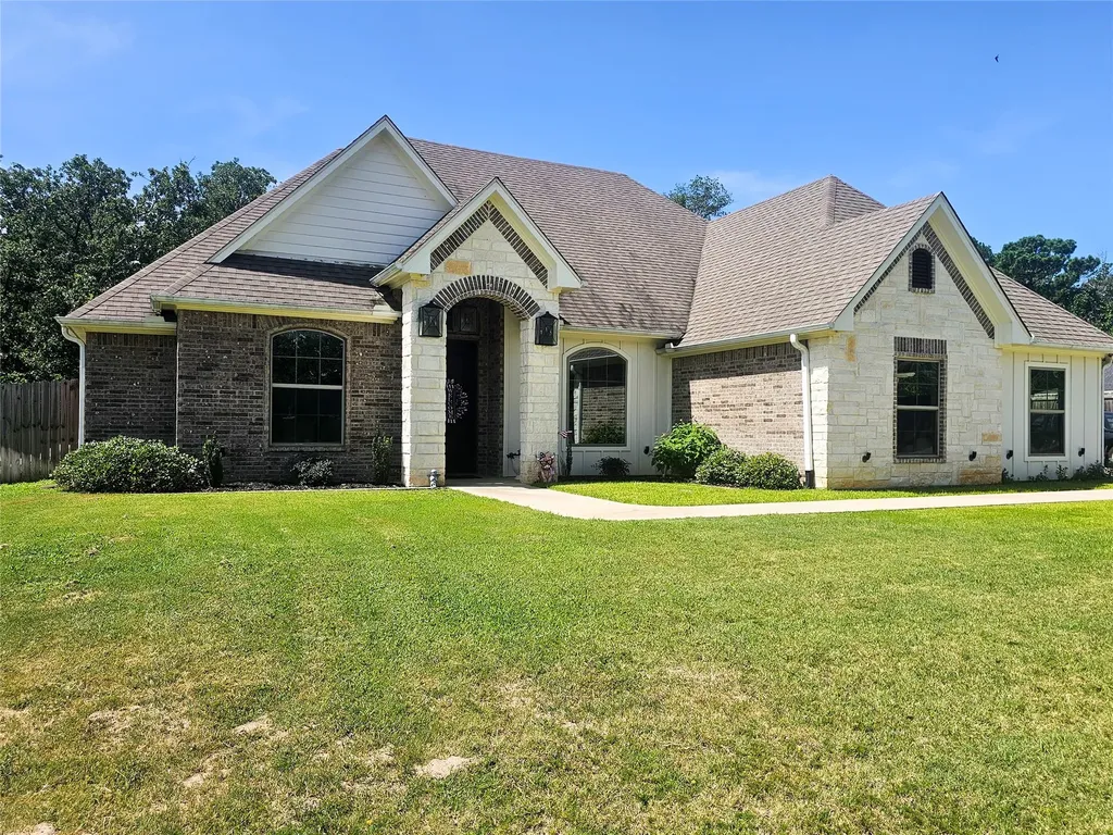 897 County Road 2320 Mineola TX 75773
