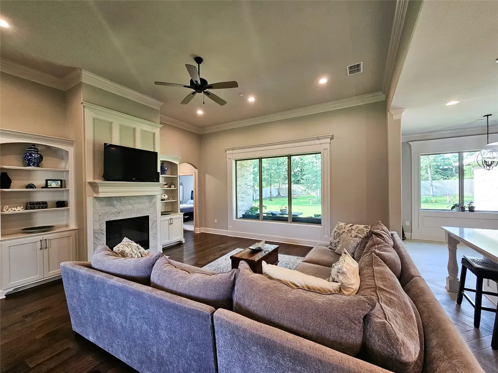 897 County Road 2320 Mineola TX 75773