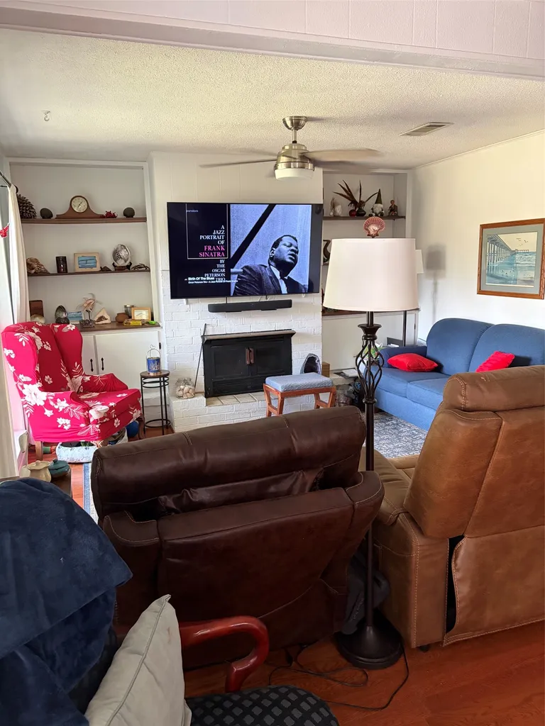 1309 Tamarisk Mexia TX 76667