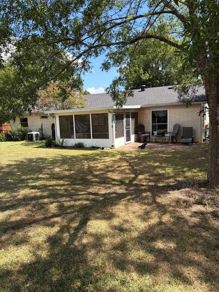 1309 Tamarisk Mexia TX 76667