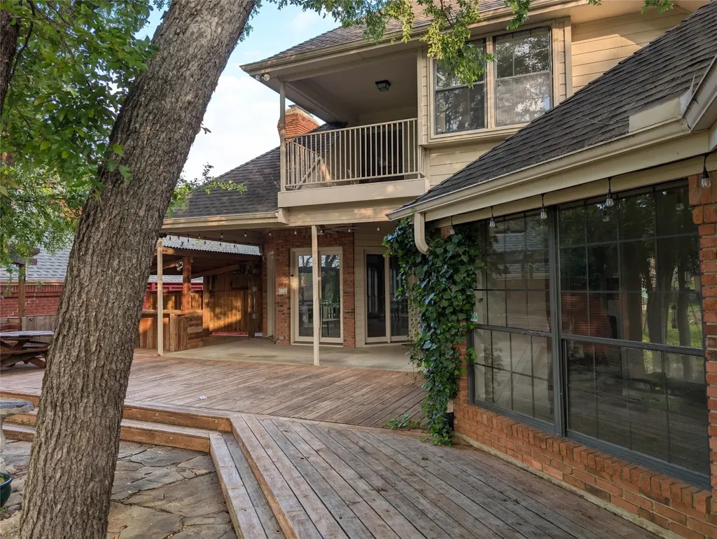 14 Winding Creek Trail Garland TX 75043
