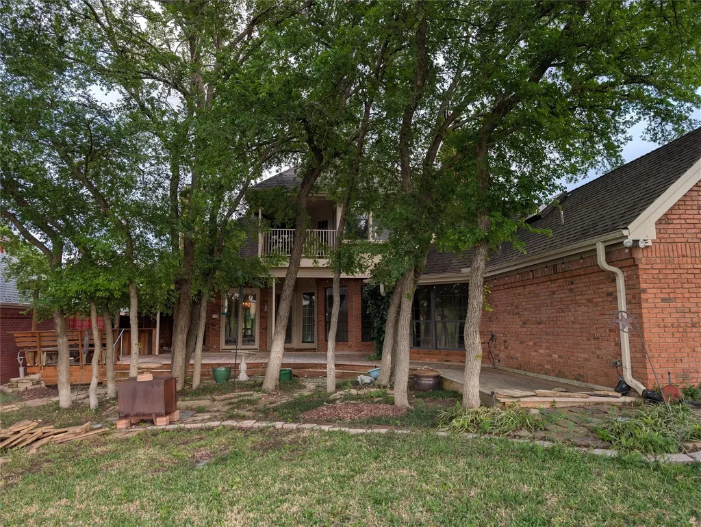 14 Winding Creek Trail Garland TX 75043