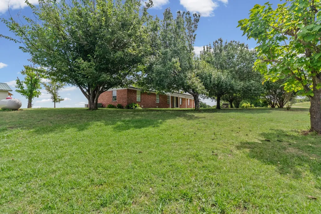 2271 Fm 2949 N Cooper TX 75432