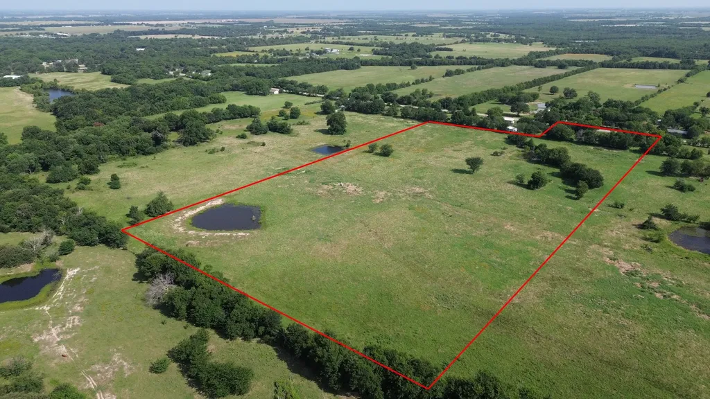 4757 Farm Road 1528 Klondike TX 75448