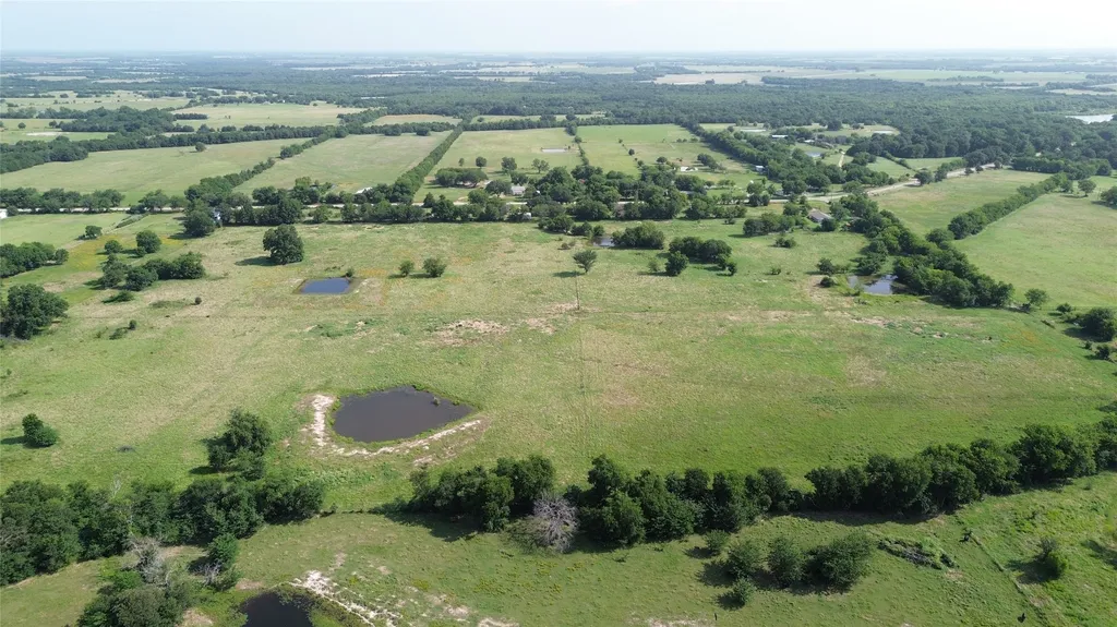 4757 Farm Road 1528 Klondike TX 75448