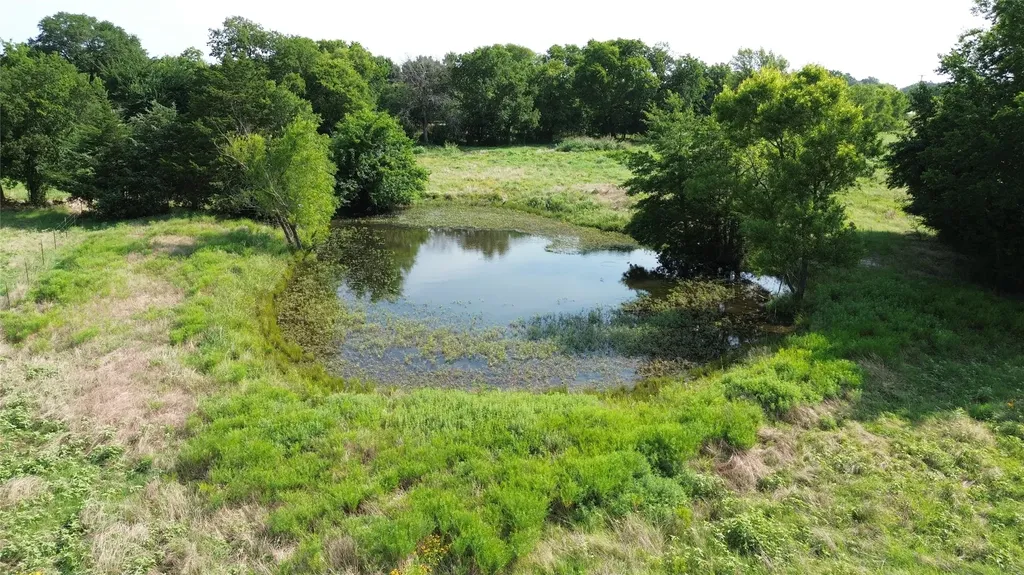 4757 Farm Road 1528 Klondike TX 75448