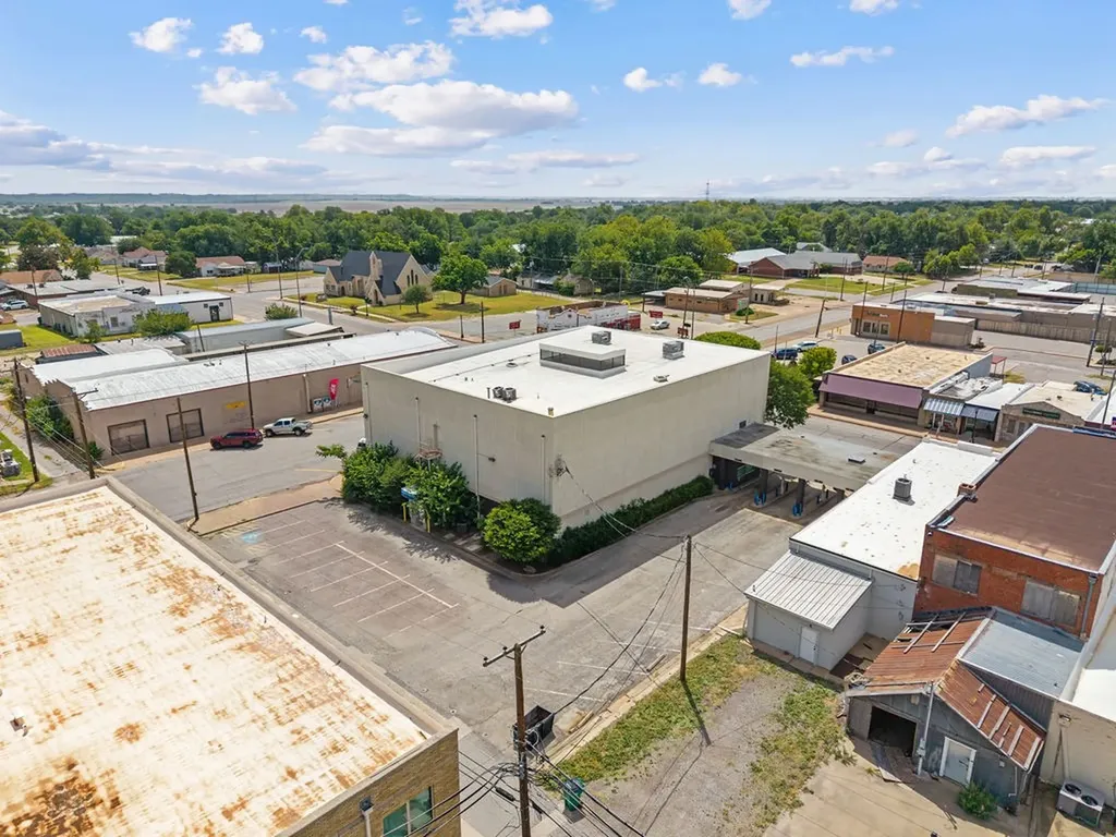 317 E 3rd Street Burkburnett TX 76354
