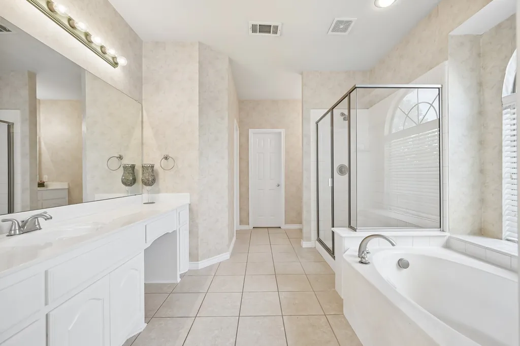 381 Fairlanding Avenue Fairview TX 75069