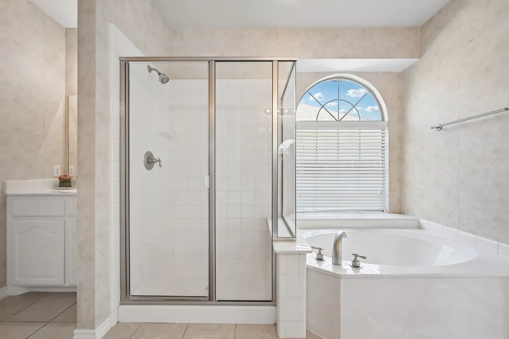 381 Fairlanding Avenue Fairview TX 75069