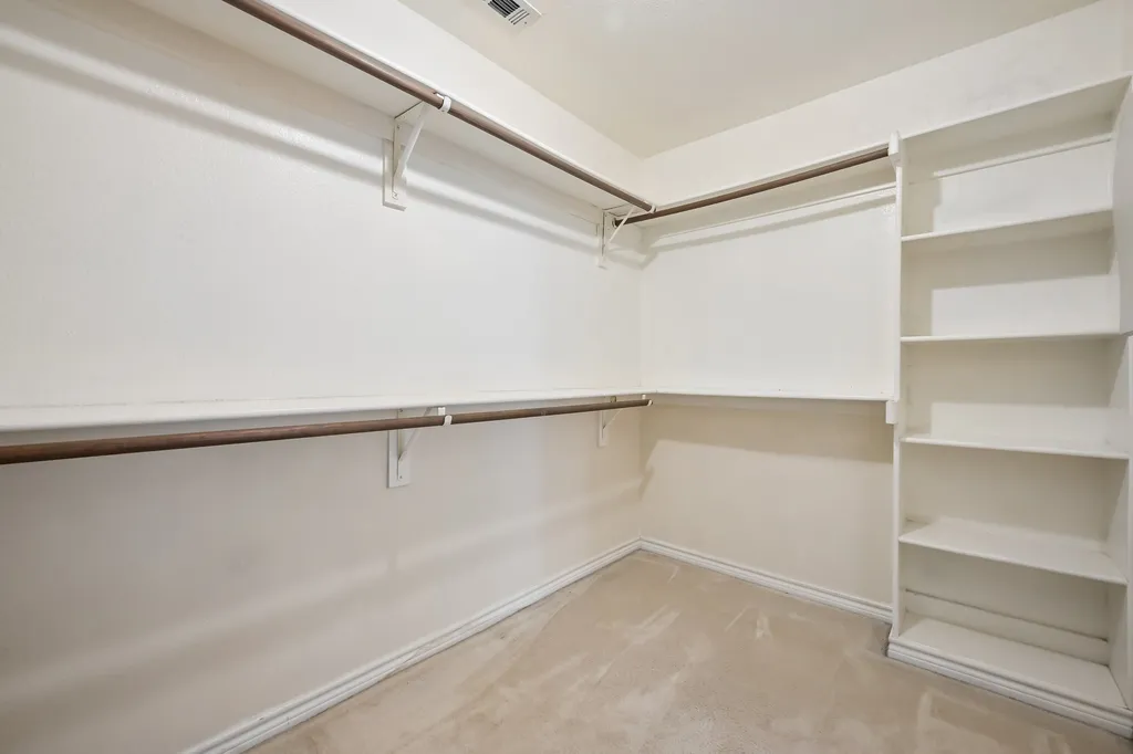 381 Fairlanding Avenue Fairview TX 75069