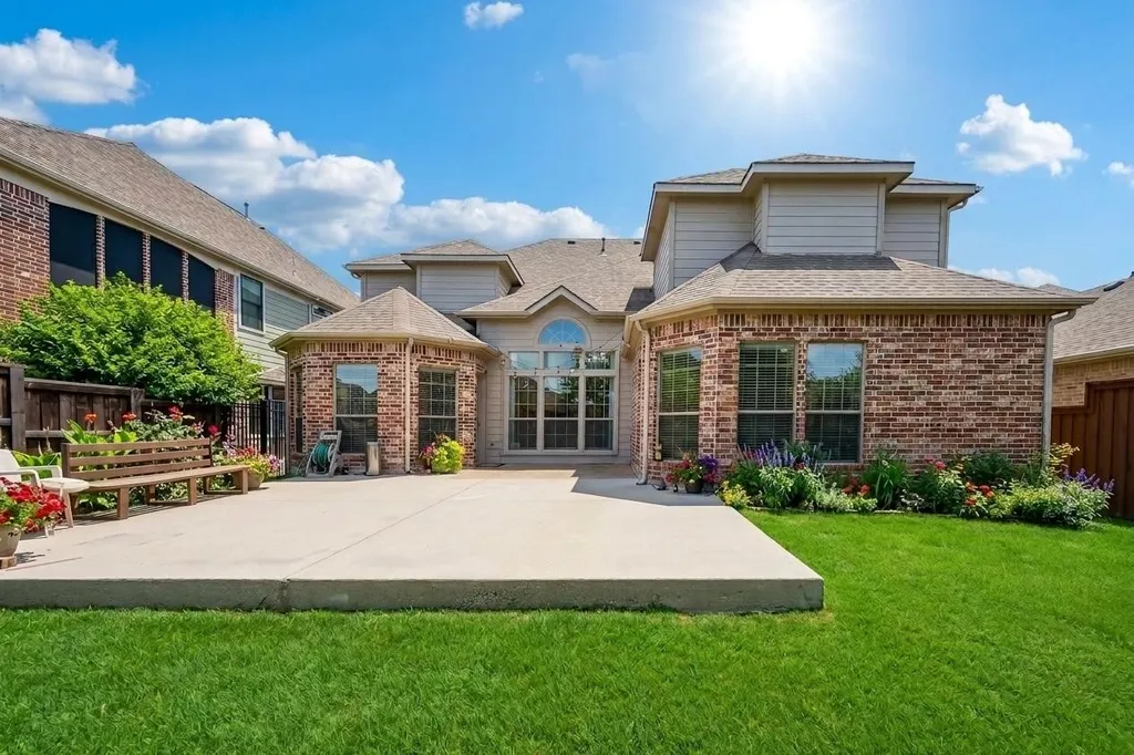 381 Fairlanding Avenue Fairview TX 75069