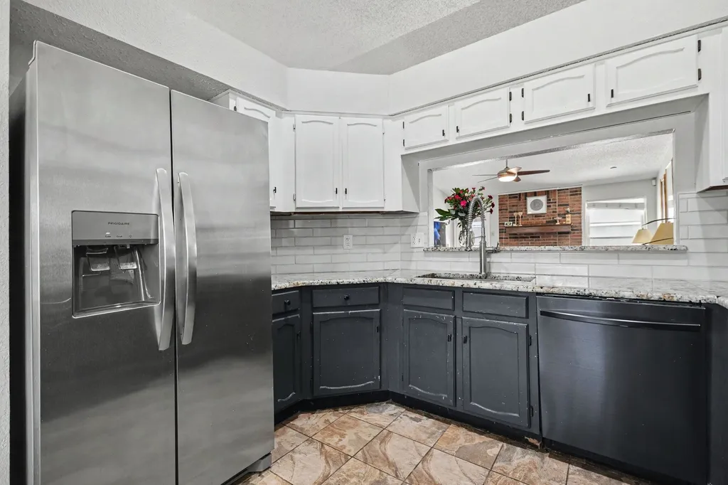 18932 Platte River Way Dallas TX 75287