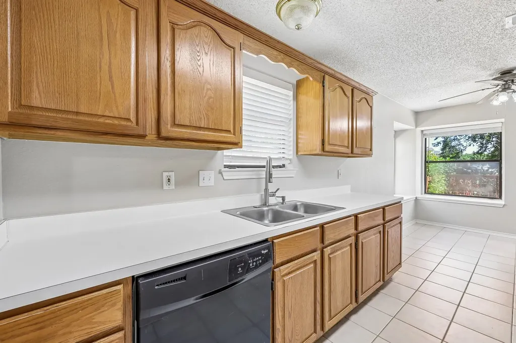 3211 Brookview Drive Corinth TX 76210
