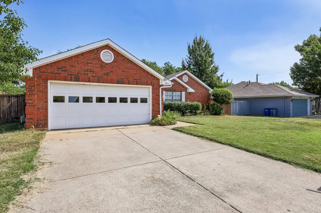 3211 Brookview Drive Corinth TX 76210