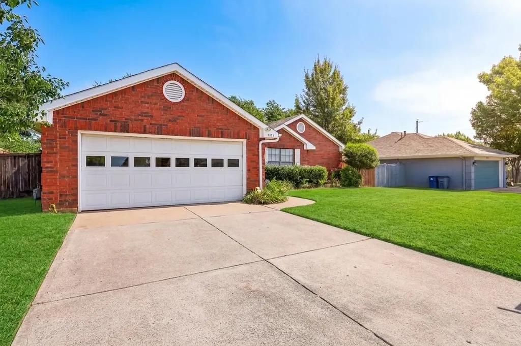 3211 Brookview Drive Corinth TX 76210