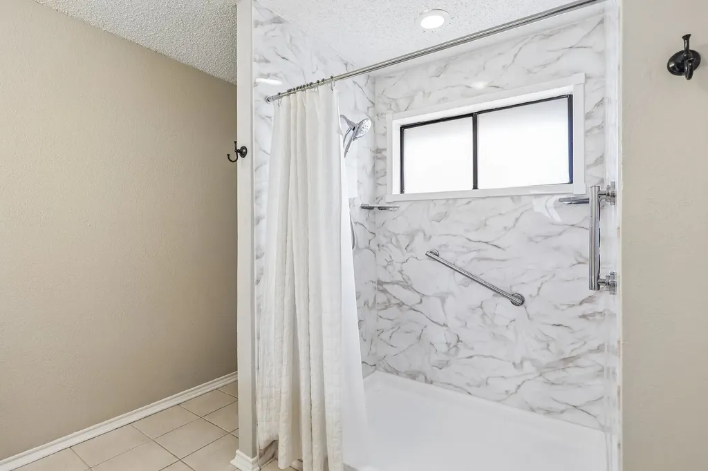3211 Brookview Drive Corinth TX 76210