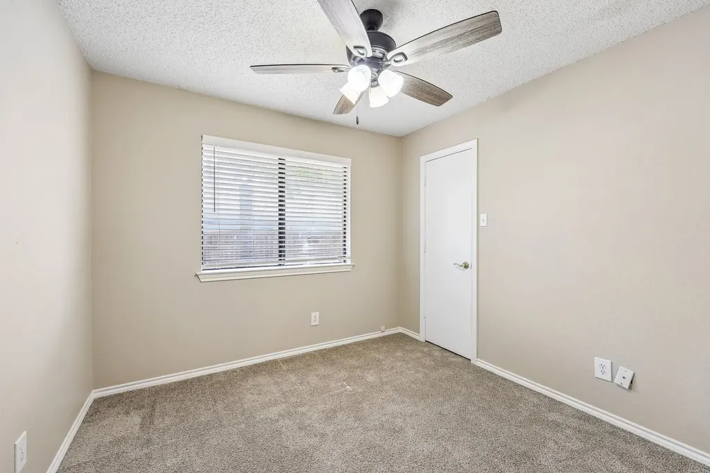 3211 Brookview Drive Corinth TX 76210