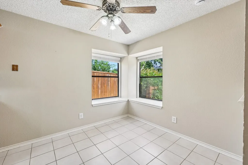 3211 Brookview Drive Corinth TX 76210