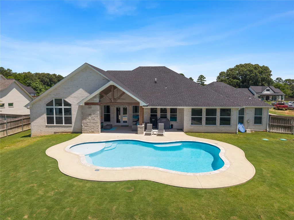 219 White N Gail Lane Bullard TX 75757