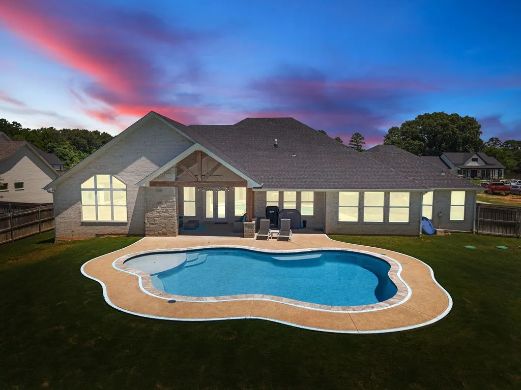 219 White N Gail Lane Bullard TX 75757