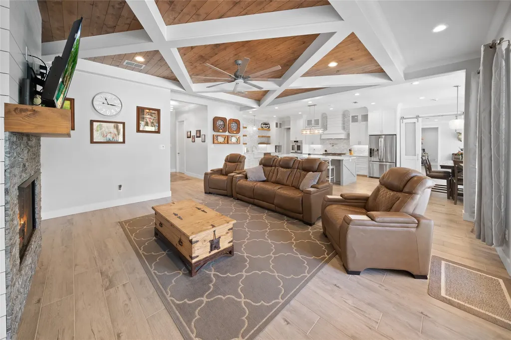 219 White N Gail Lane Bullard TX 75757