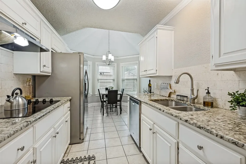 5957 Sundown Drive Watauga TX 76148
