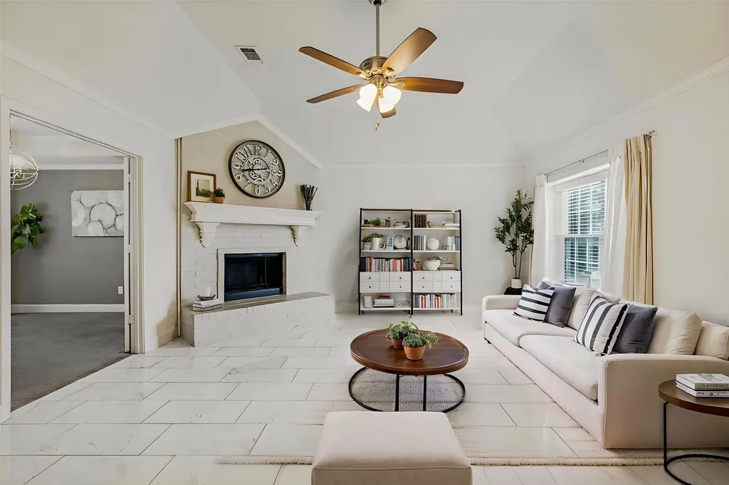 5957 Sundown Drive Watauga TX 76148