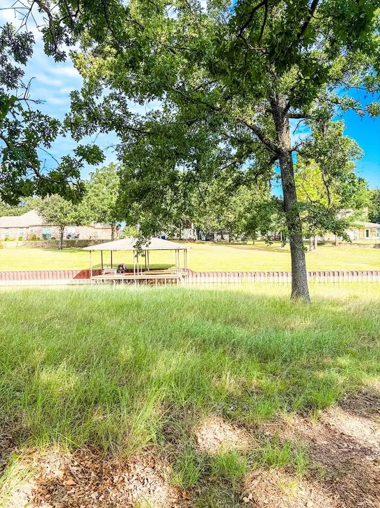 14216 Clark Drive Streetman TX 75859