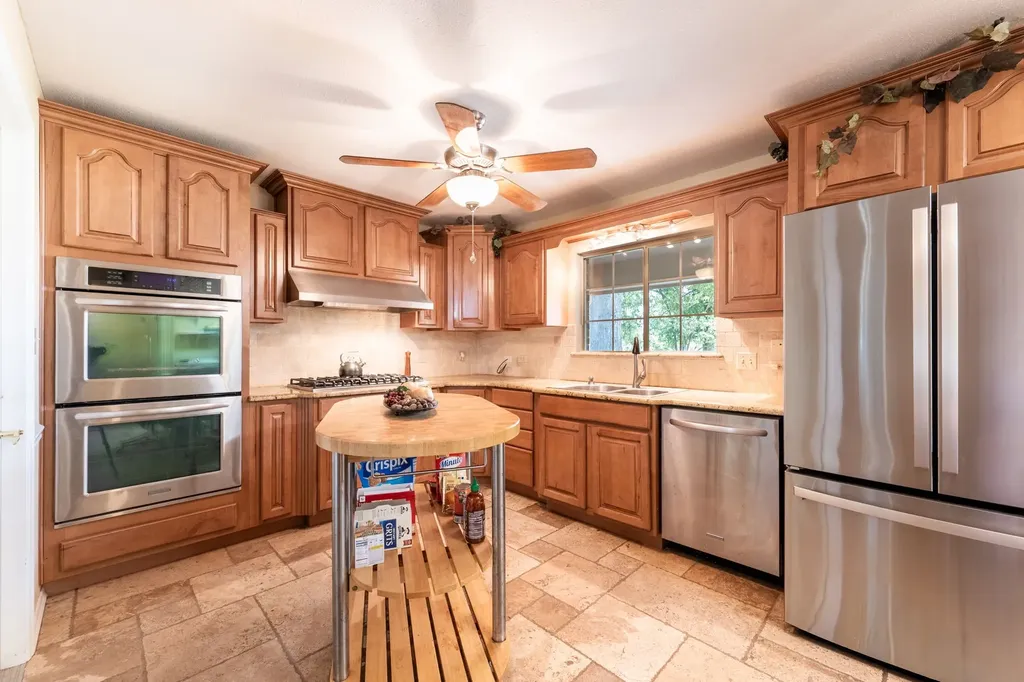 2715 Fm 857 Grand Saline TX 75140
