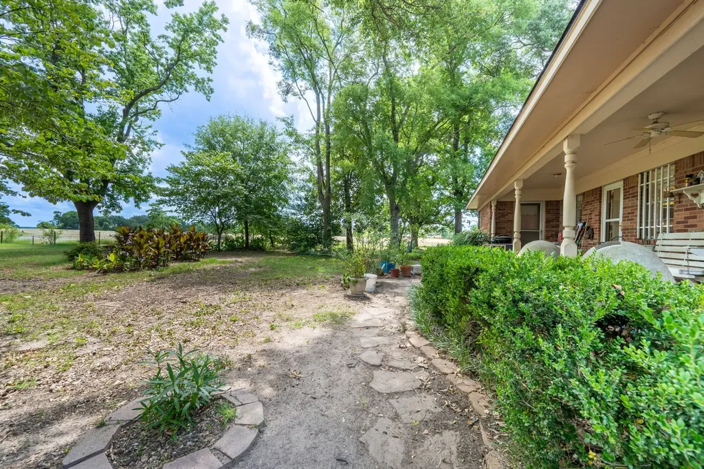 2715 Fm 857 Grand Saline TX 75140