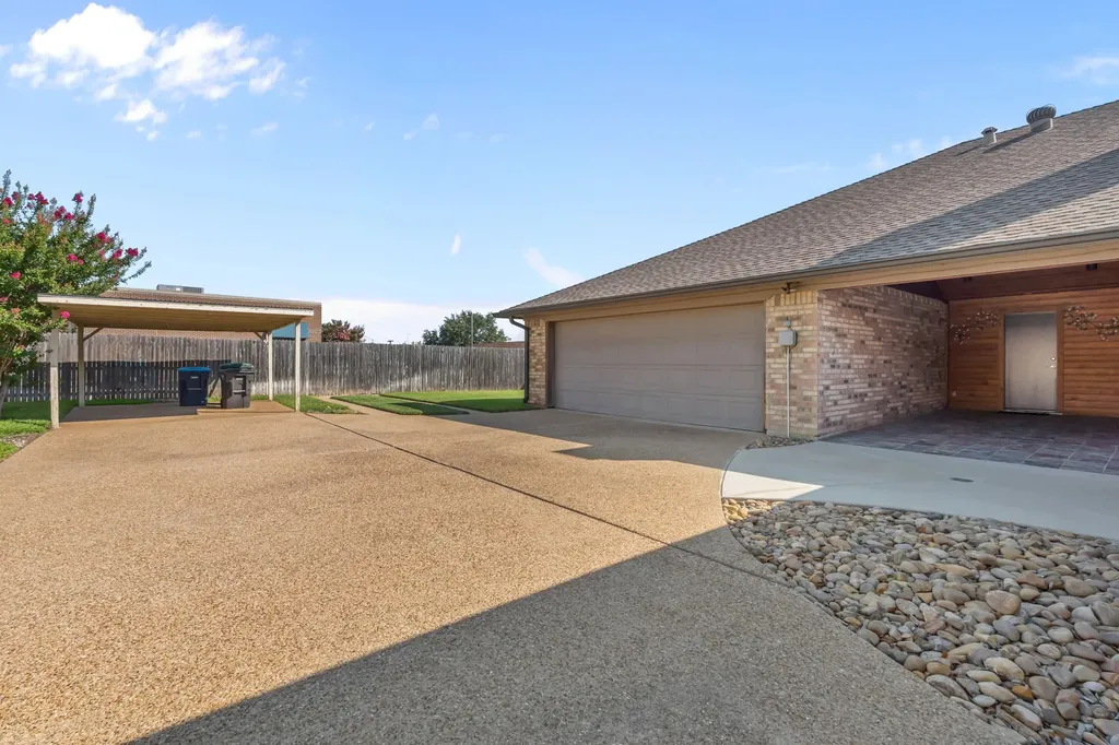 5110 Ledgestone Drive Fort Worth TX 76132