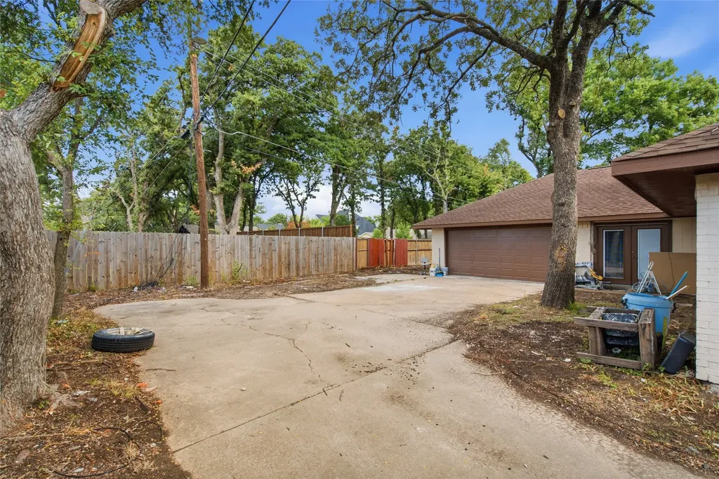 500 Bent Tree Court Irving TX 75061