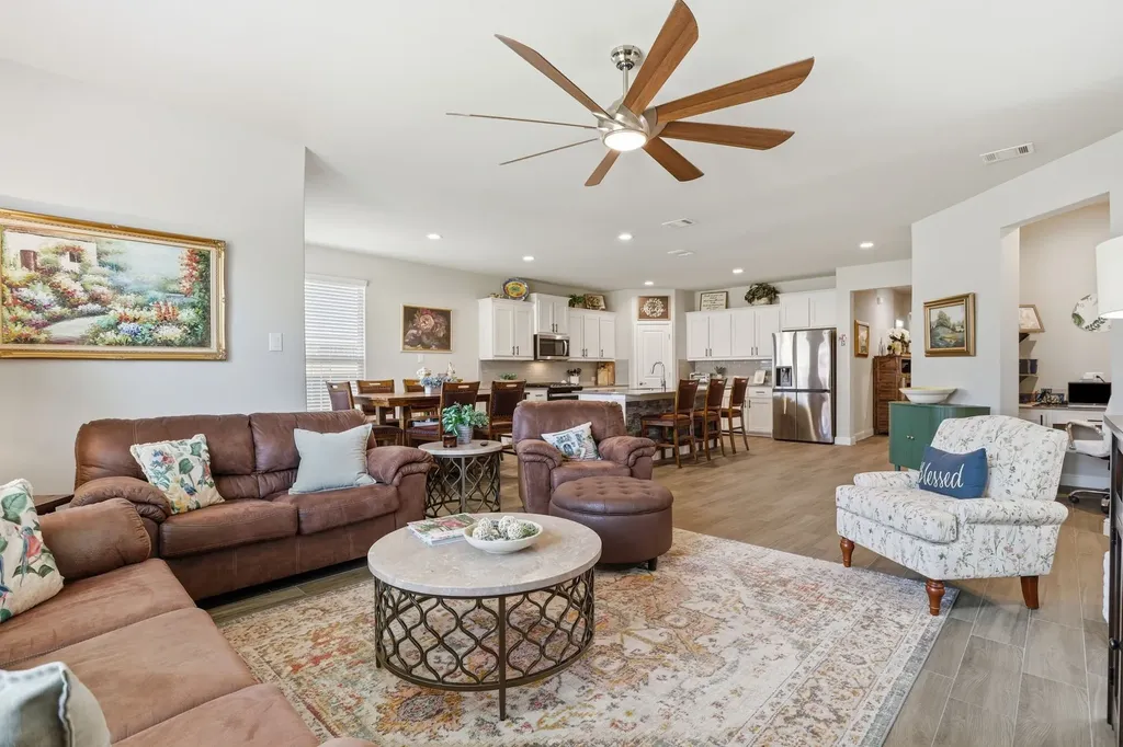 1104 Eastland Lane Weatherford TX 76087
