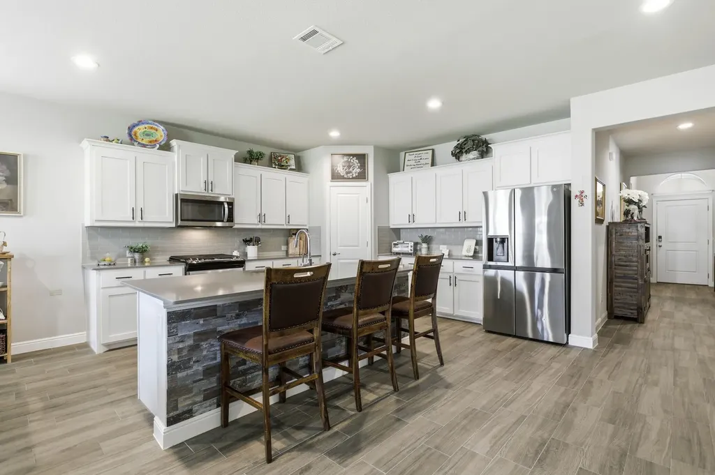 1104 Eastland Lane Weatherford TX 76087
