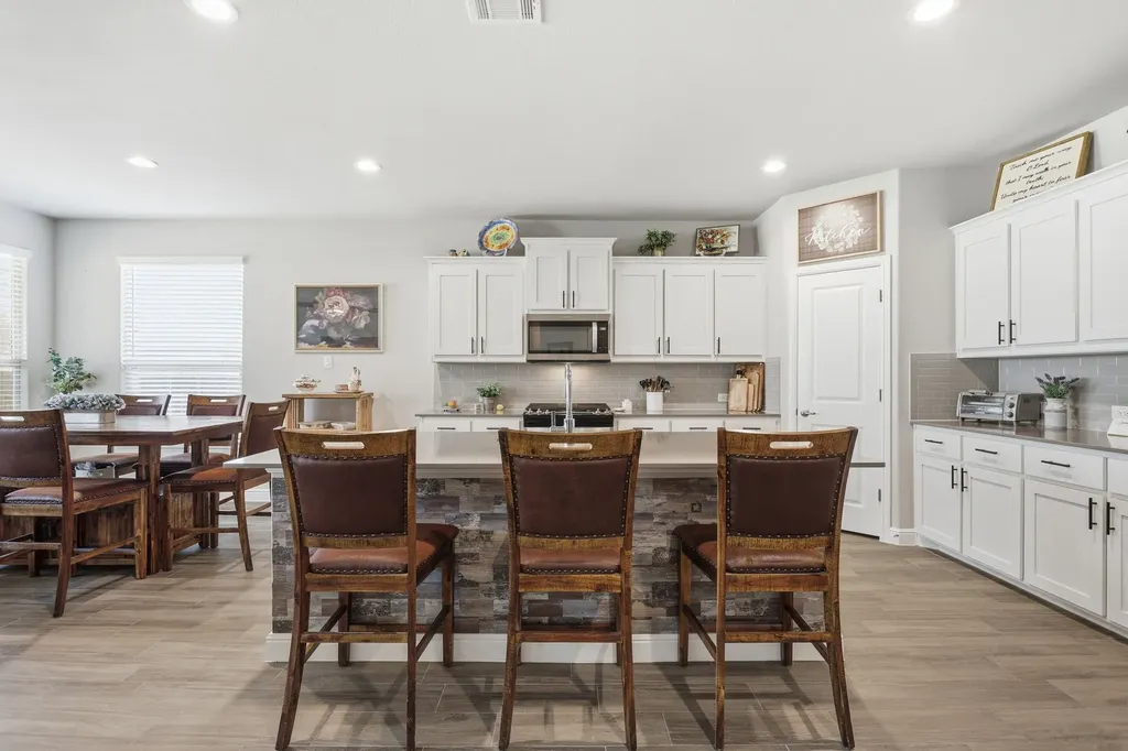 1104 Eastland Lane Weatherford TX 76087