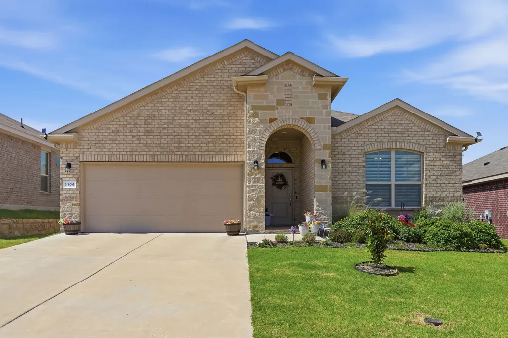 1104 Eastland Lane Weatherford TX 76087